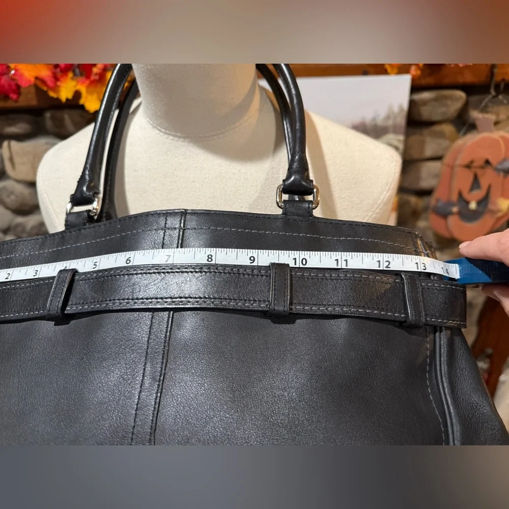 Black Leather Shoulder Bag - Picture 6 of 6